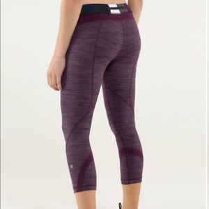 NWOT Lululemon Run: Inspire Crop II
